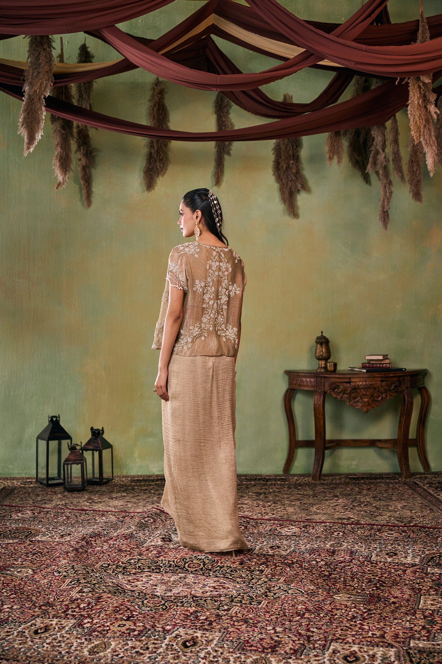 ELARA CHOLI & JACKET & SKIRT