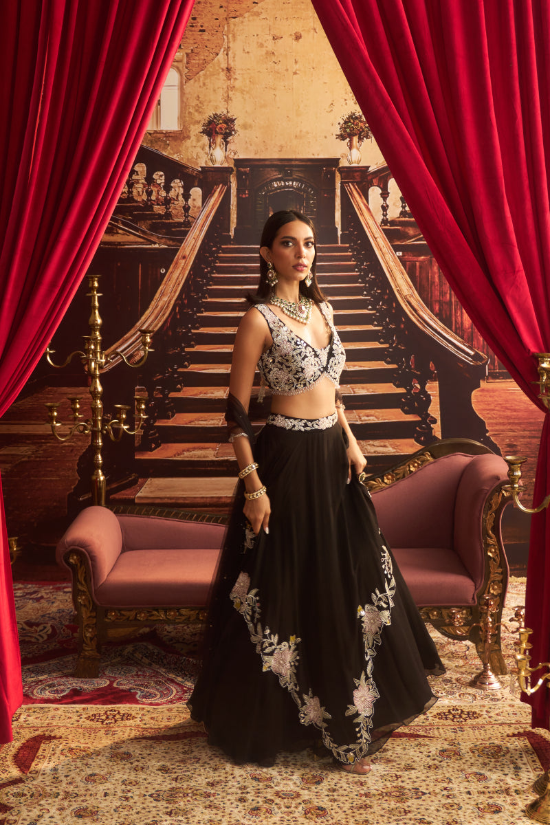 MALAIKA LEHENGA