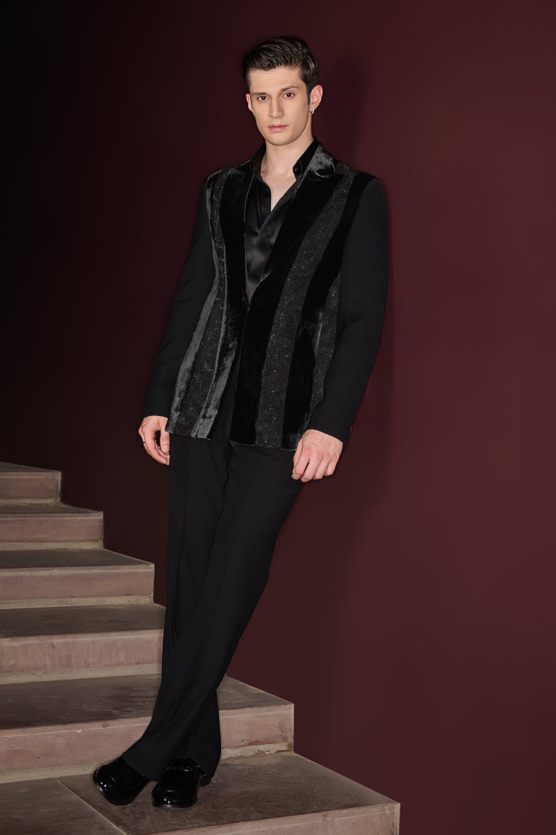 Velric Tuxedo Set