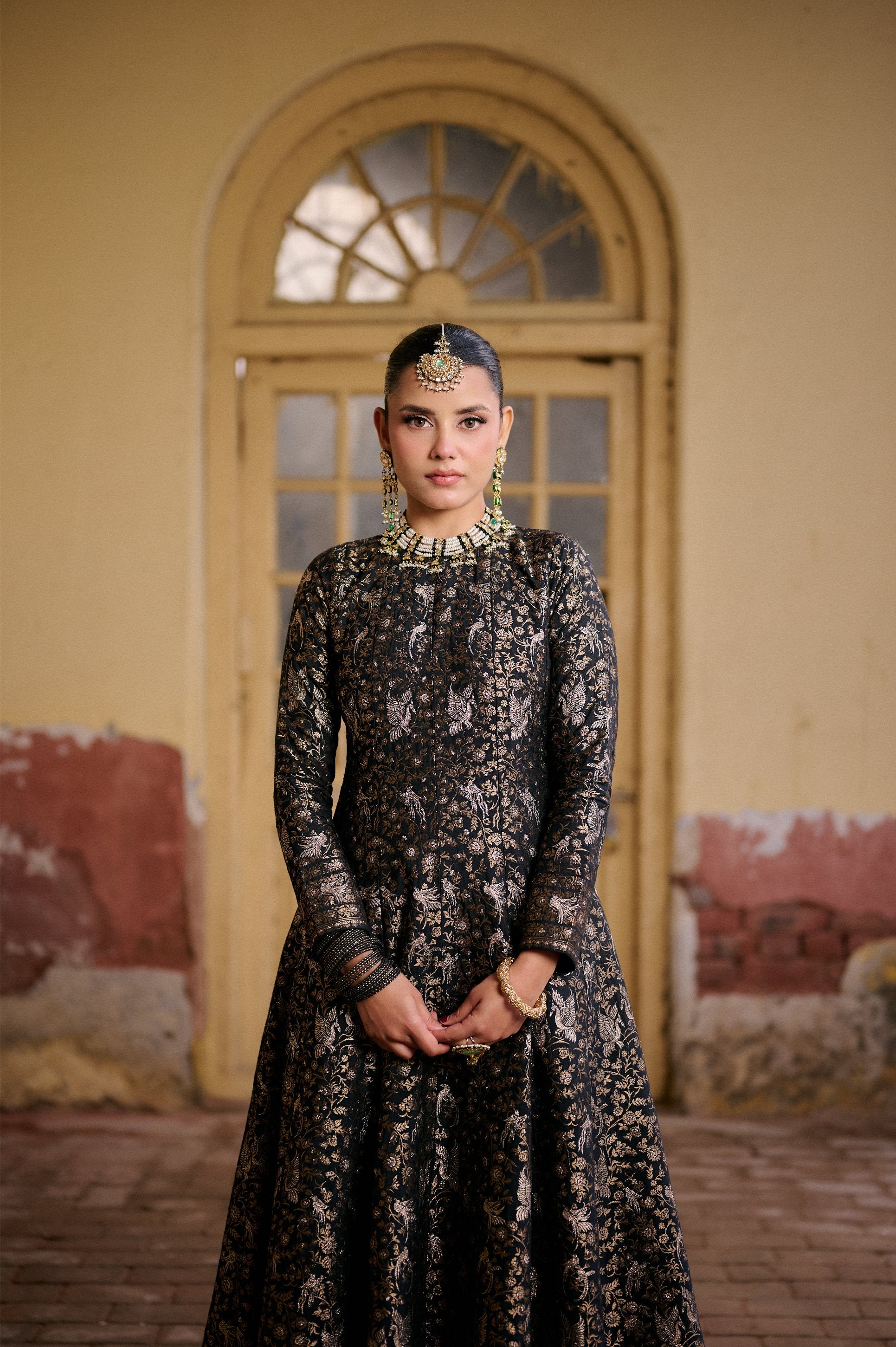 BLACK GOLD MOONLIGHT DUPATTA PARSI GARA WEAVE