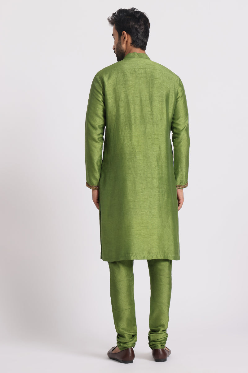 TURBAT-KURTA SET WITH STOLE