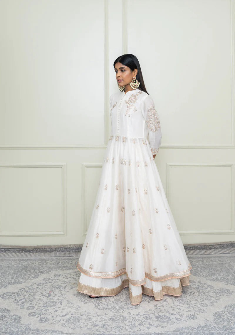 Taveshi-Anarkali with skirt and dupatta