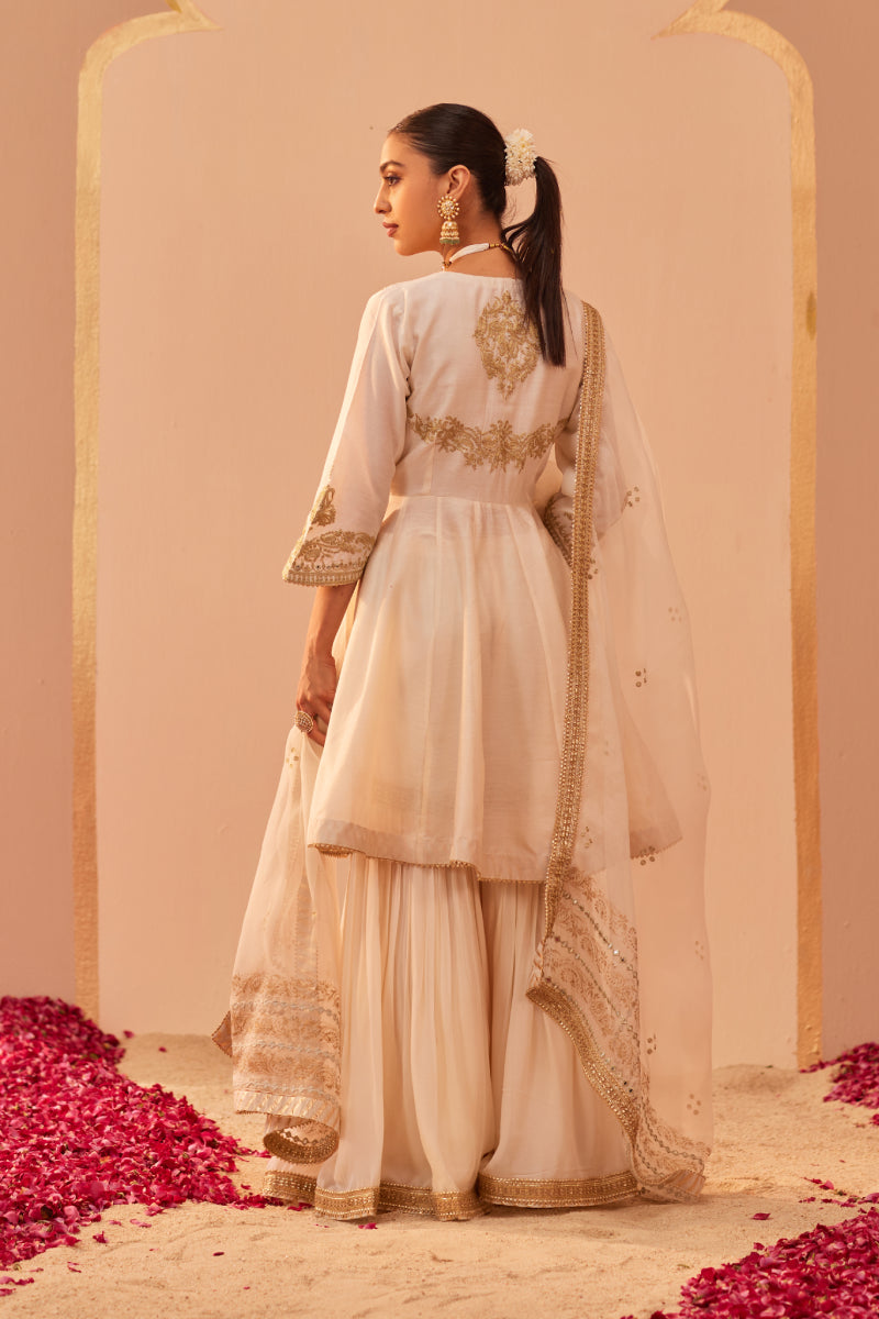 Fatima- Short Peplum Kurta With Garara And Dupatta