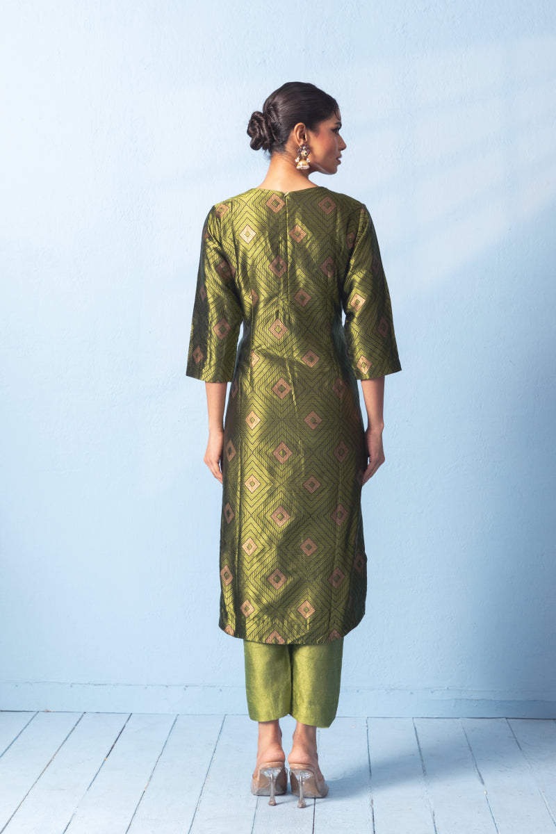 Green Tanchoi Silk Kurta With Raw Silk Pants
