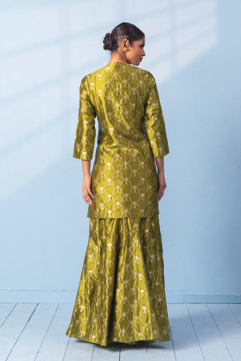 Green Silk Woven Zari Sharara Set With Organza Dupatta