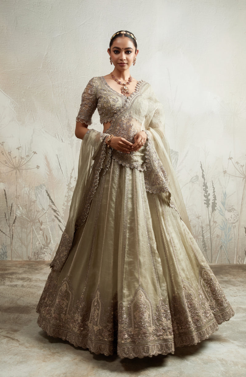Am Temple Dori Lehenga