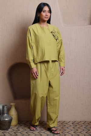 Top with Applique Flower - Meiala