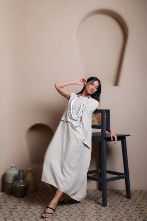 Solid Classic Dress With Gathers - Meiala