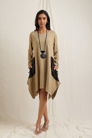 Tunic with Contrast Pockets - Meiala