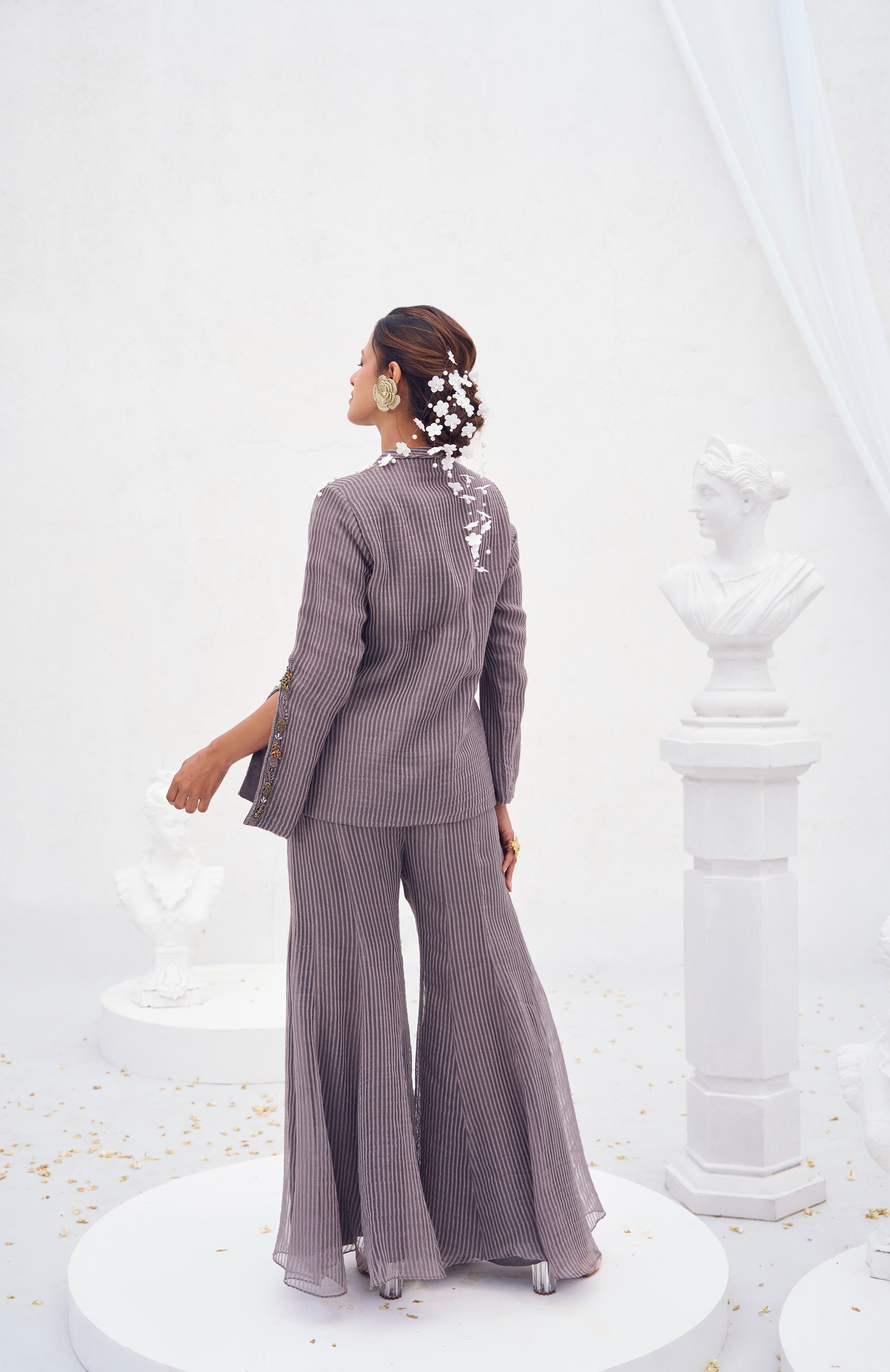Anagha Embroidered Dressy Blazer Set
