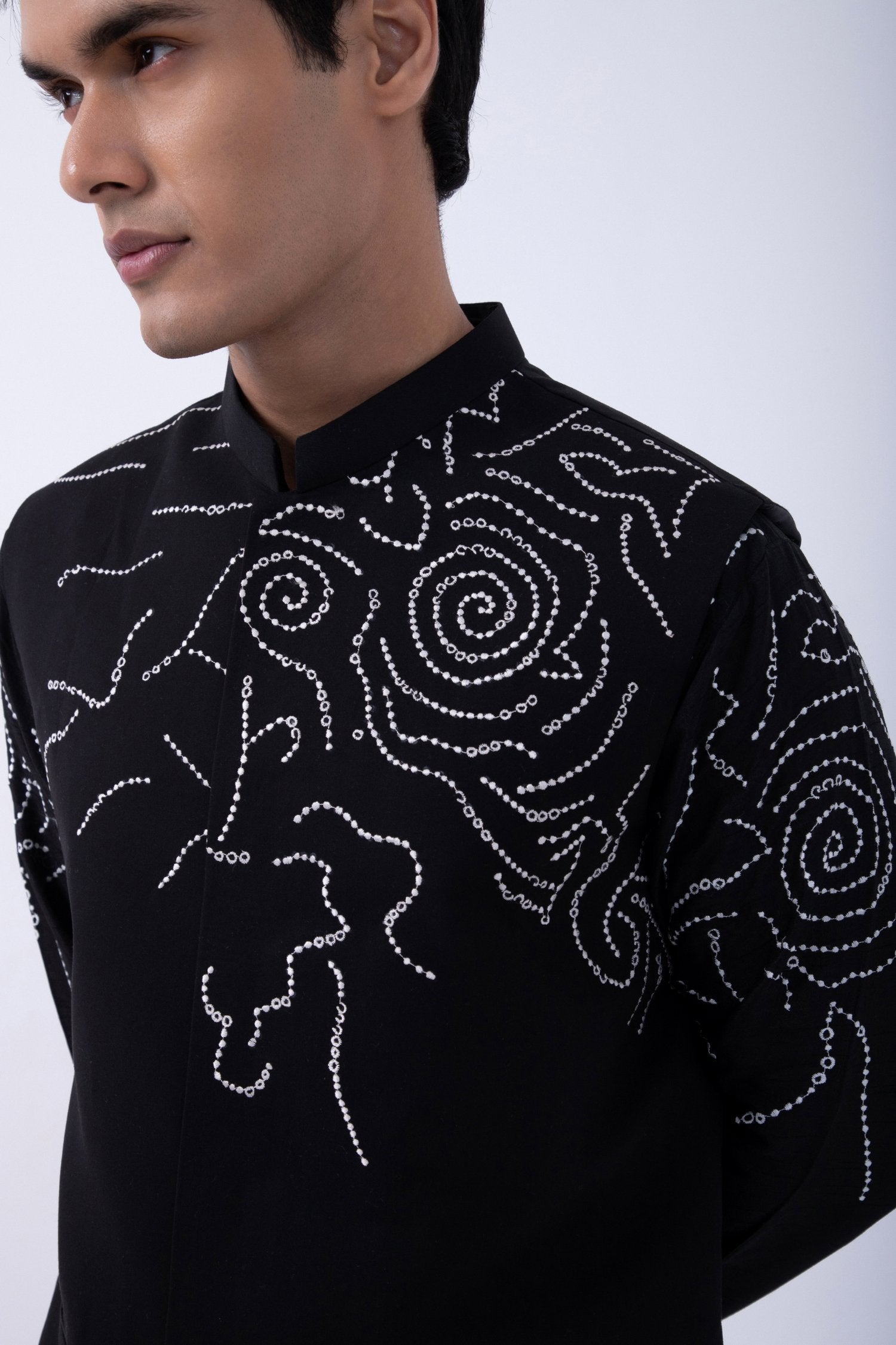 Black Abstract Embriodered Bundi