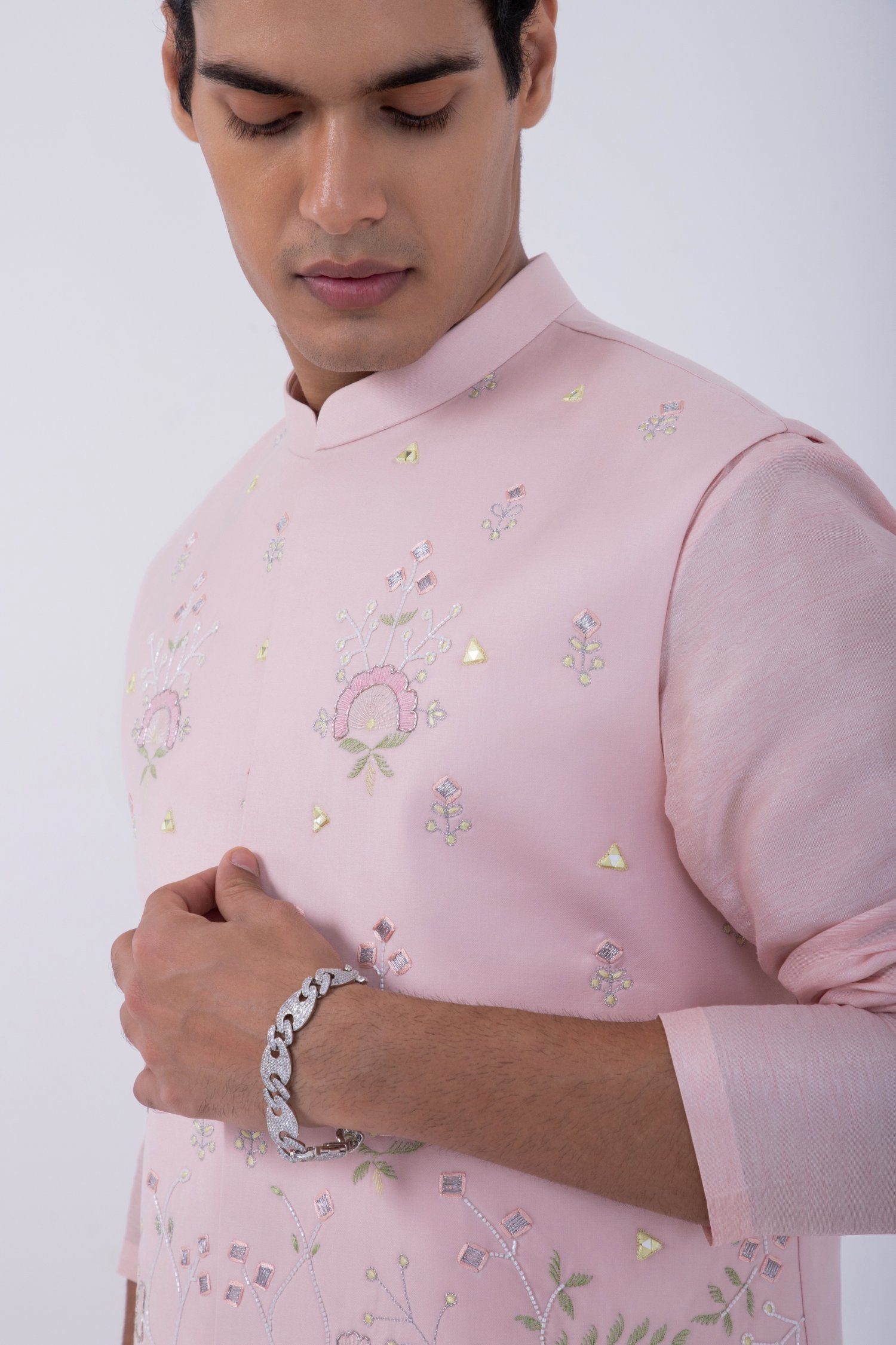 Pastel Pink Garden Emb Bundi