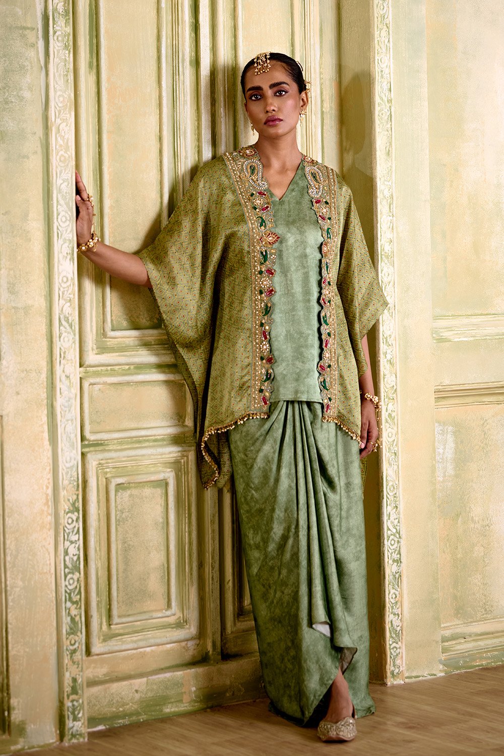 Mehrunisa Draped skirt Set