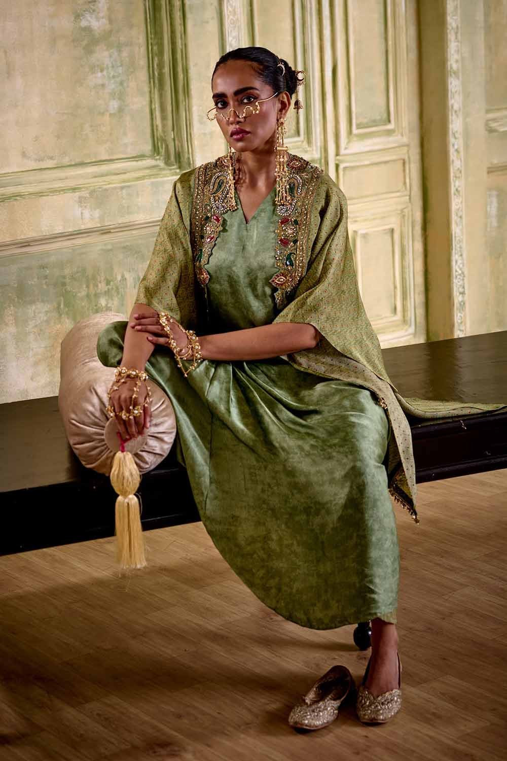 Mehrunisa Draped skirt Set