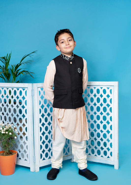 Nehru Collar Waistcoat With Embroidered Collar And Drape Kurta With Off White Pants