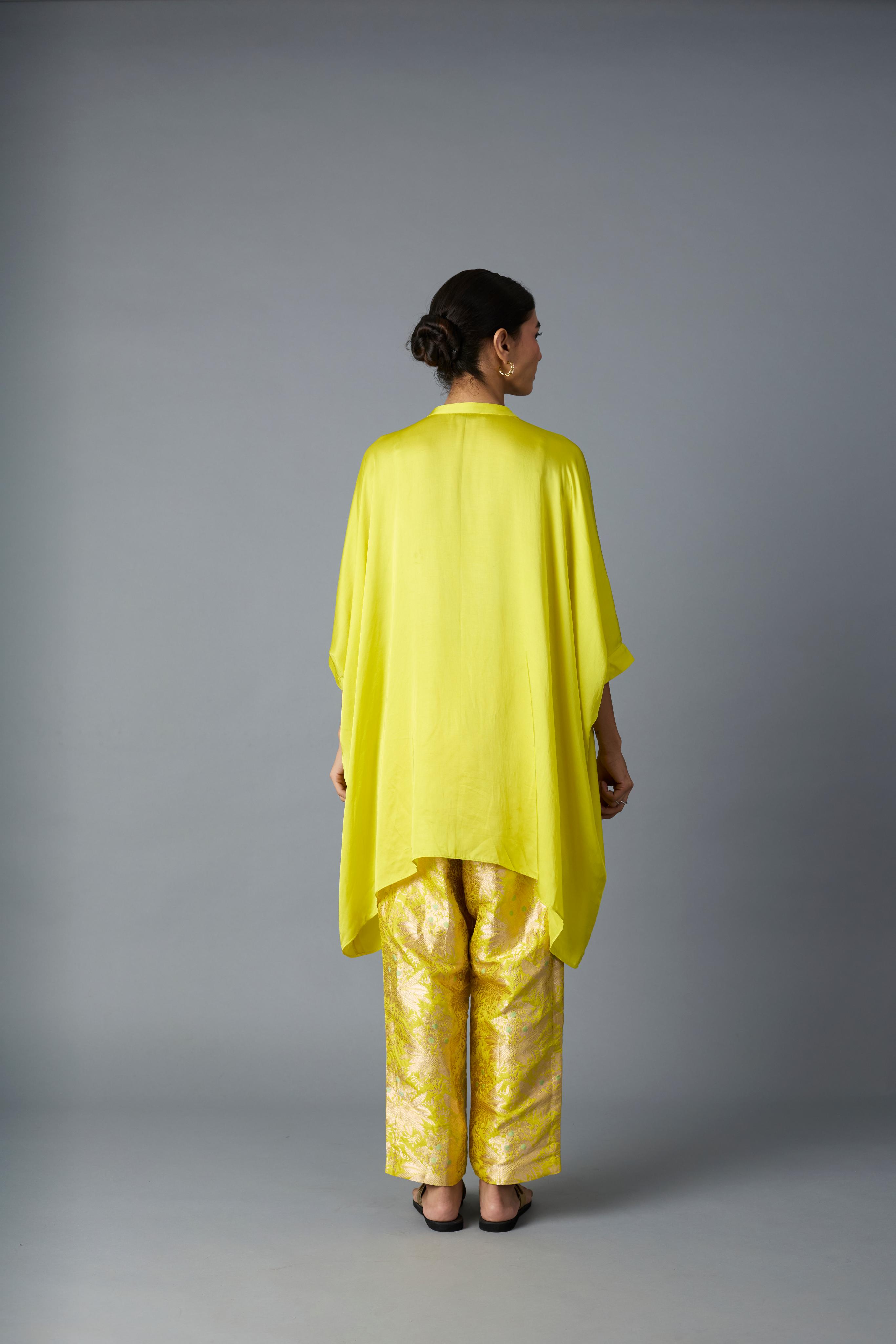 ZOHA ANTI FIT SHIRT Yellow