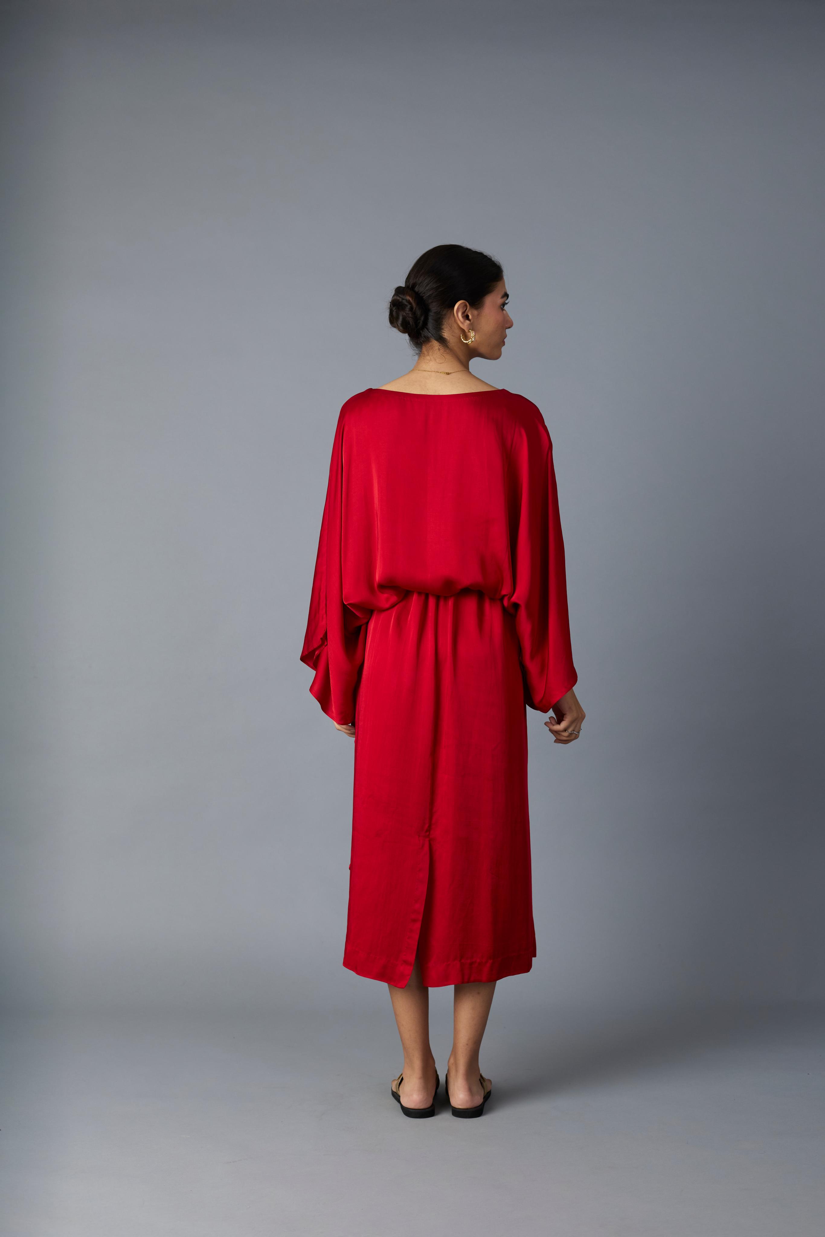 BATWING DRESS RED