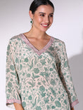 Load image into Gallery viewer, Pine Green Floral Tunic With Straight Pants
