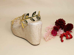 Gold Leafy Leapord Wedge