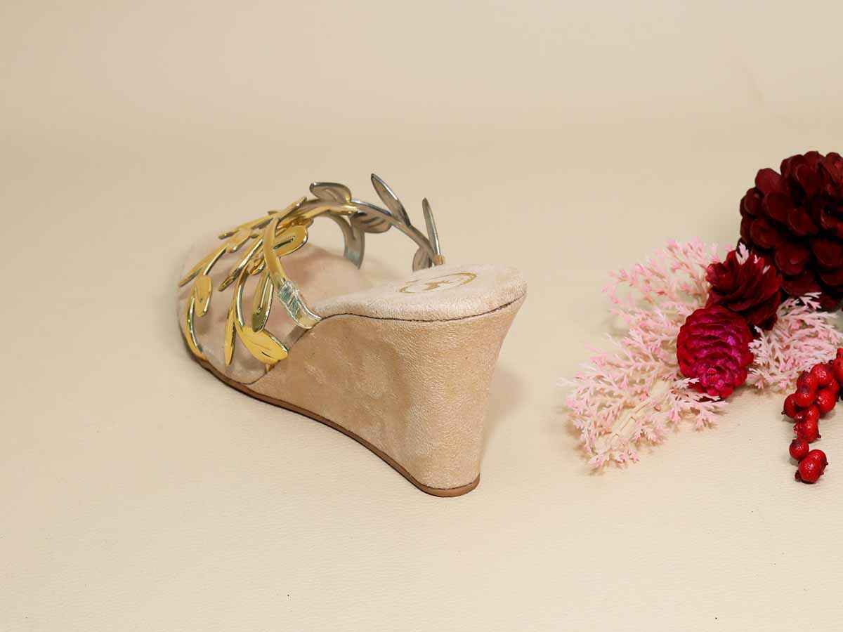 Gold Leafy Half Wedge