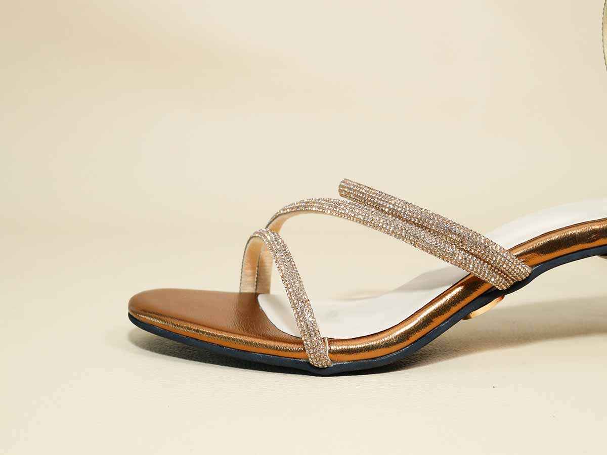 Junk Gold Spring Kitten Heel