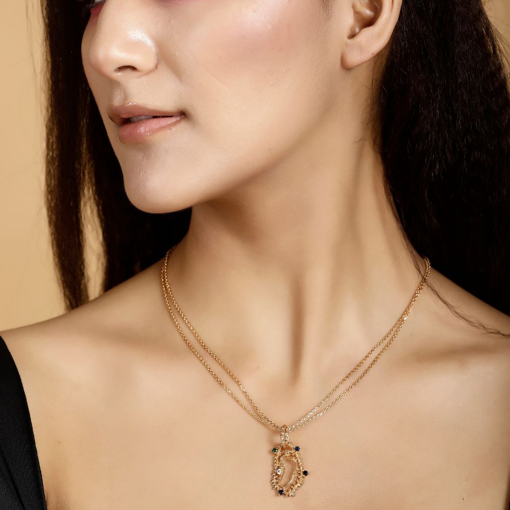 Textured Motif pendant Necklace-Gold