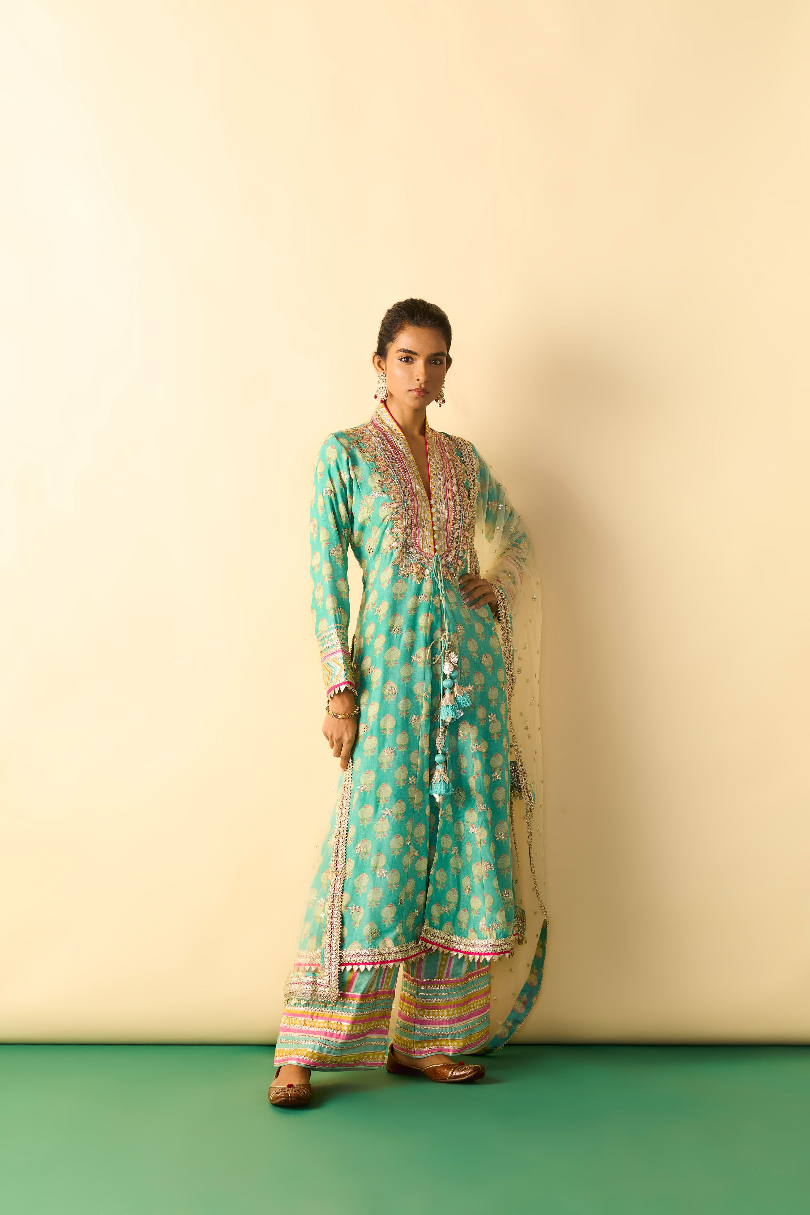 Binita Pallazo Set