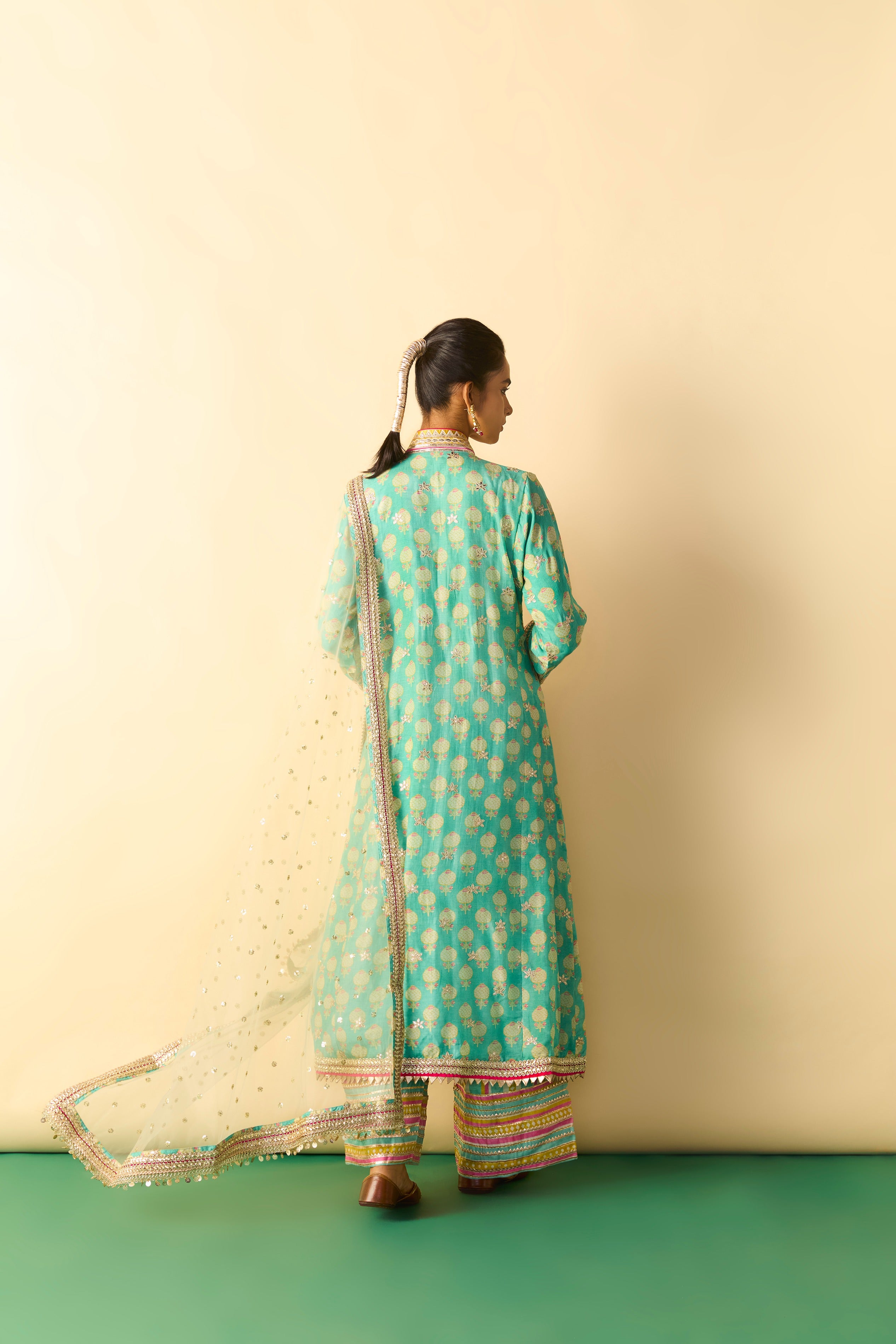 Binita Pallazo Set