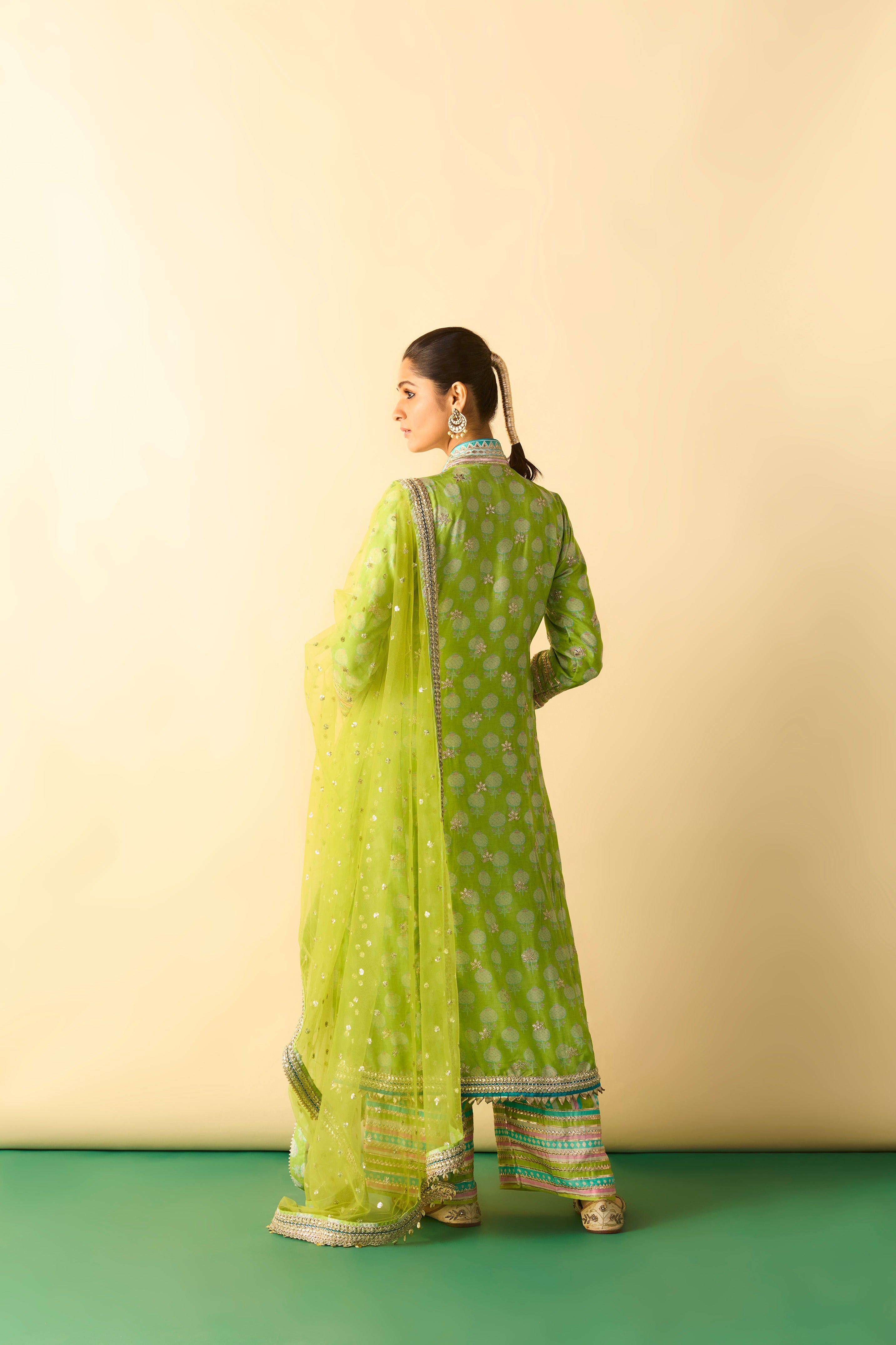 Binita Pallazo Set