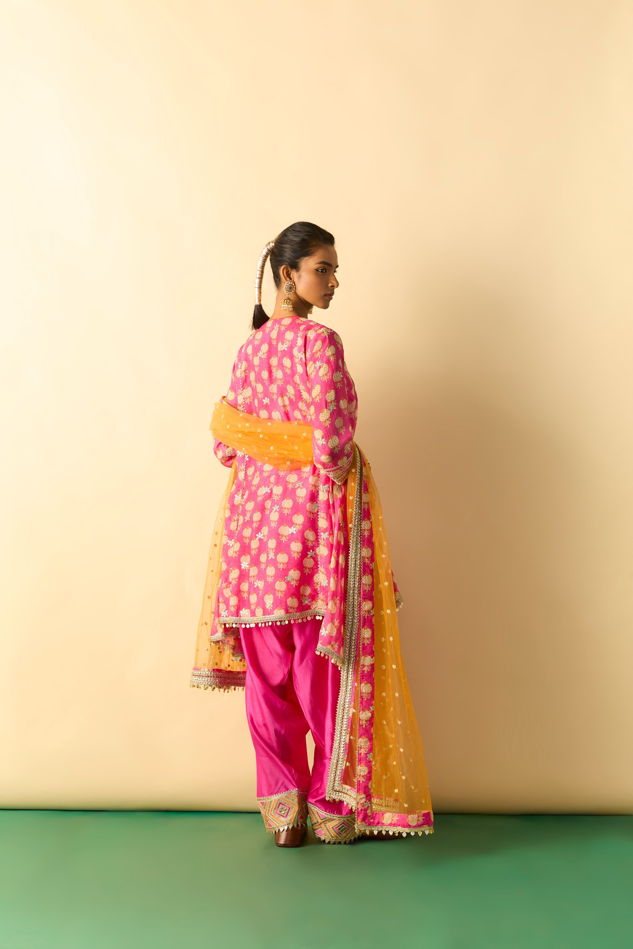 Anvi Farshi Set