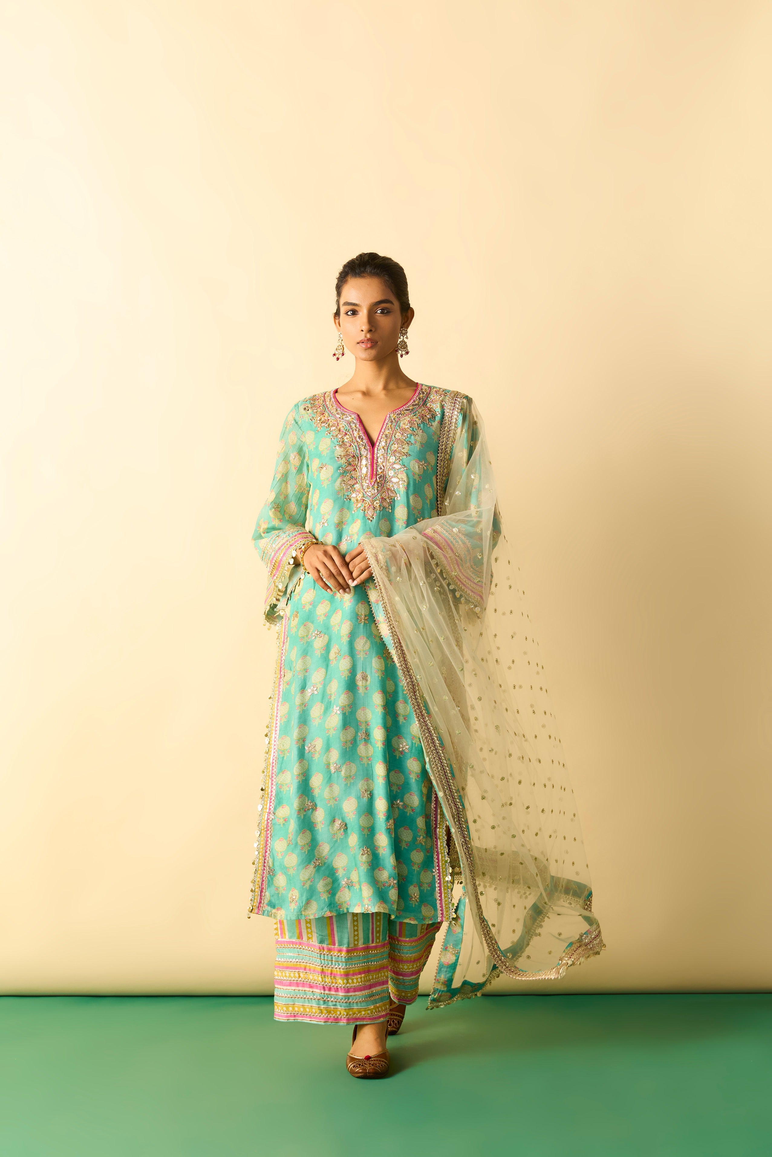 Dwiti Kurta Set