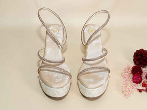 Berry White Net Wedge