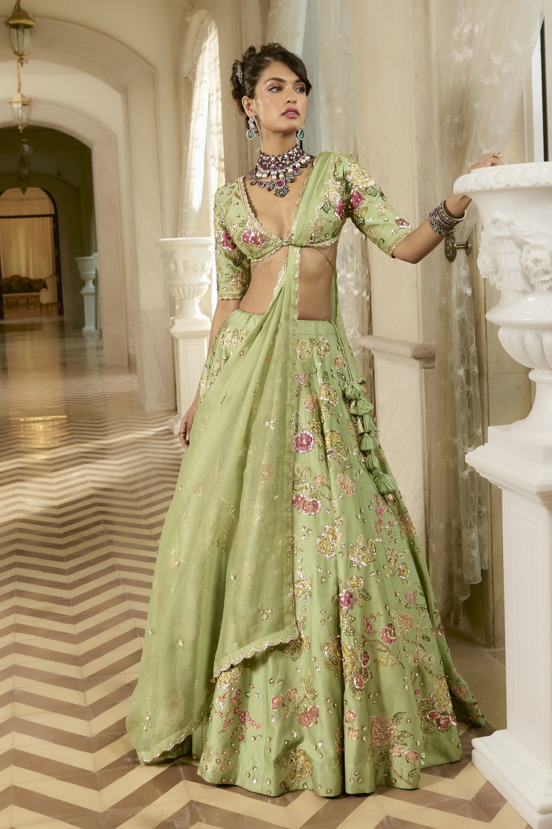 APHRODITE LEHENGA SET