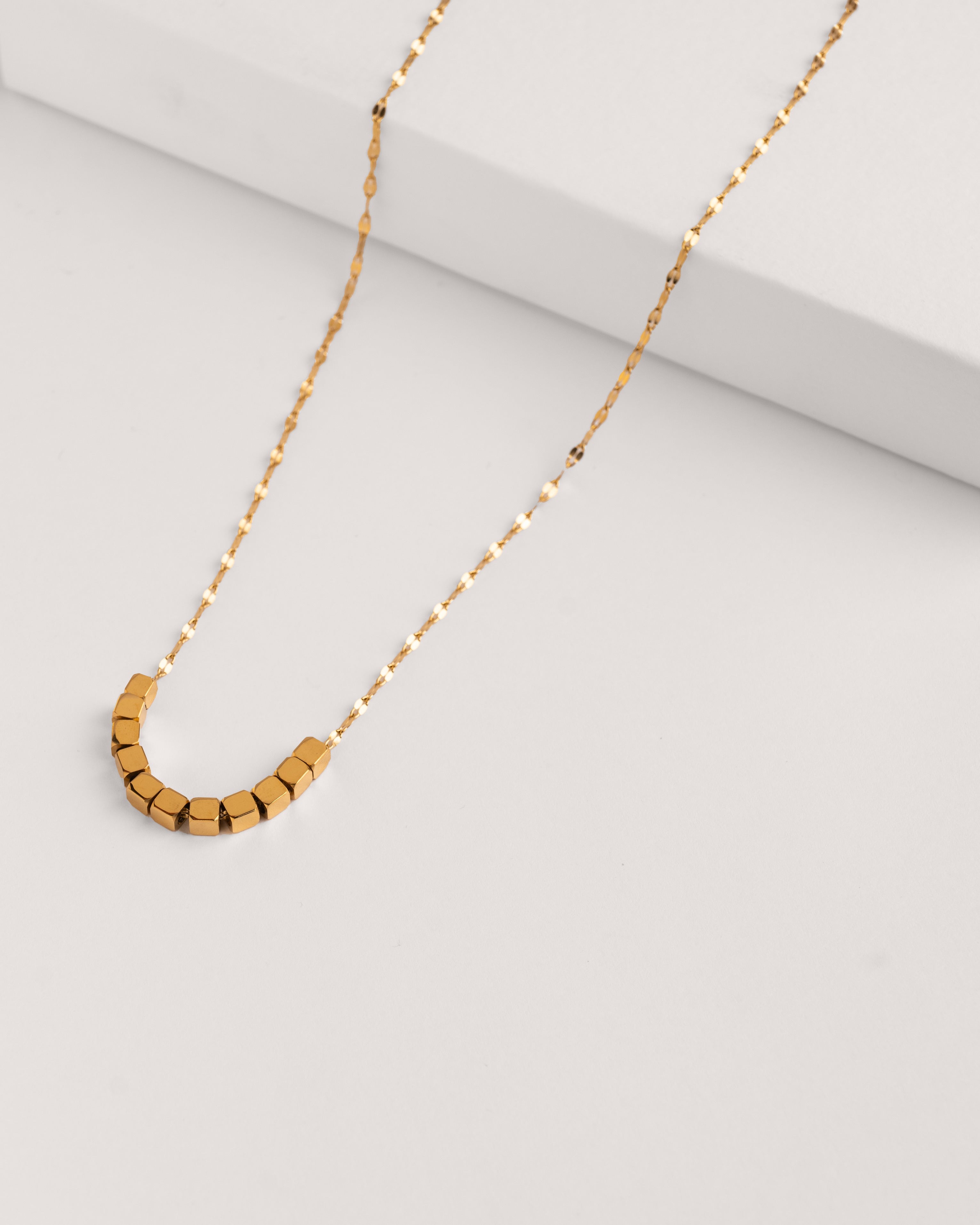 The Queen Necklace