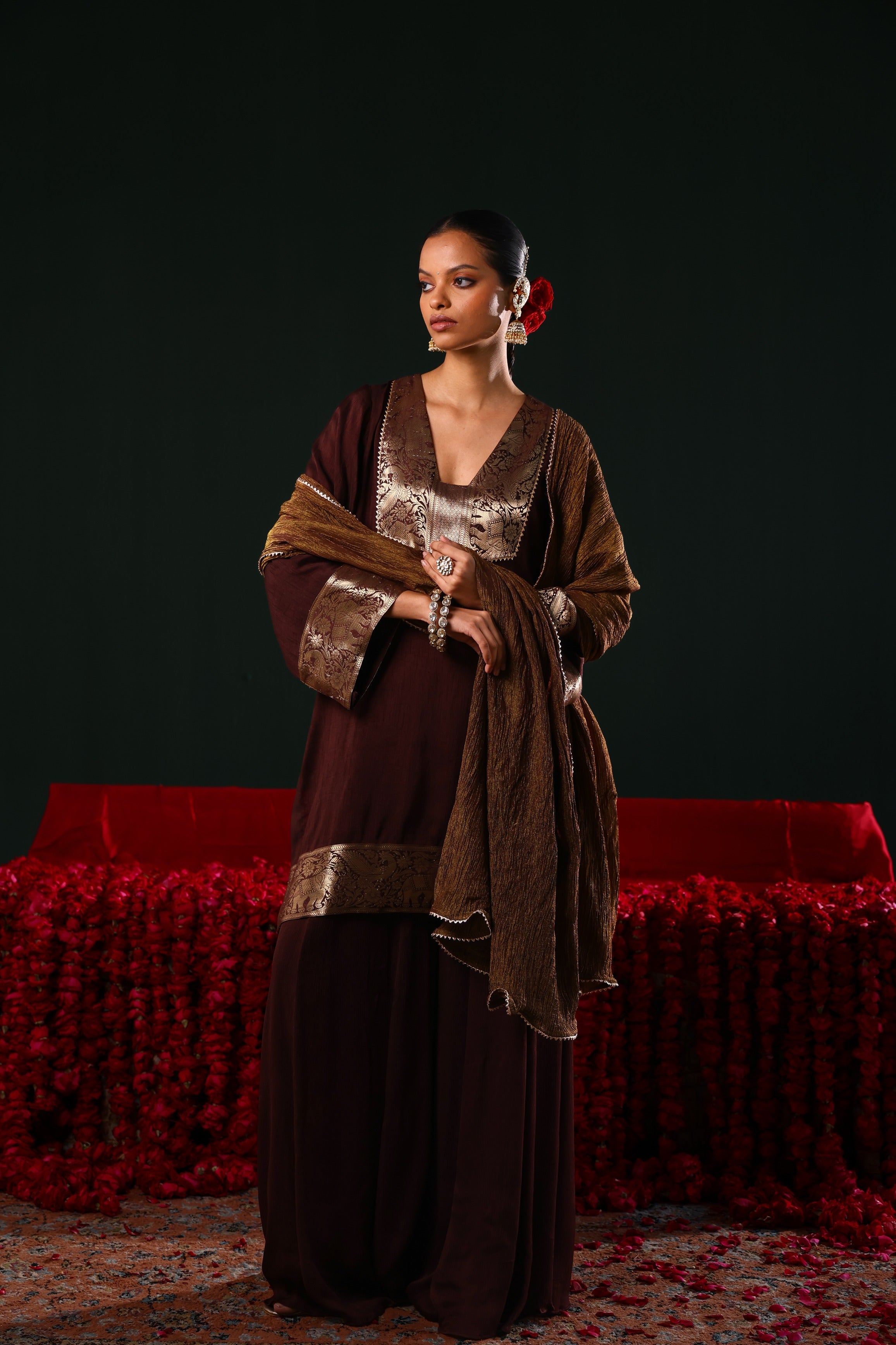 Sunehri Kurta Set