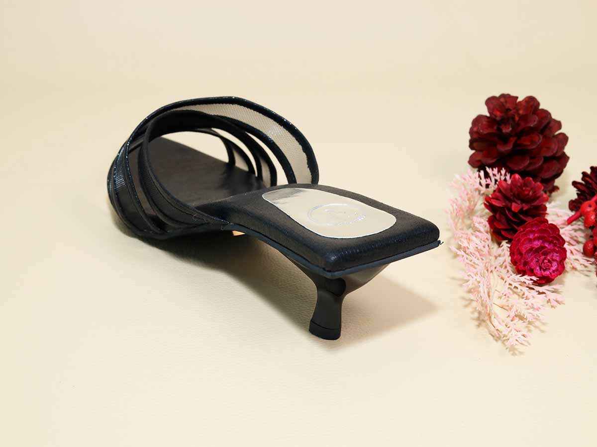 Burg Net Black Kitten Heel