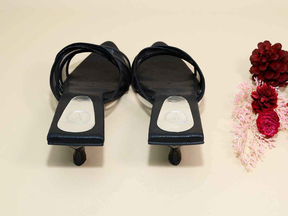 Burg Net Black Kitten Heel