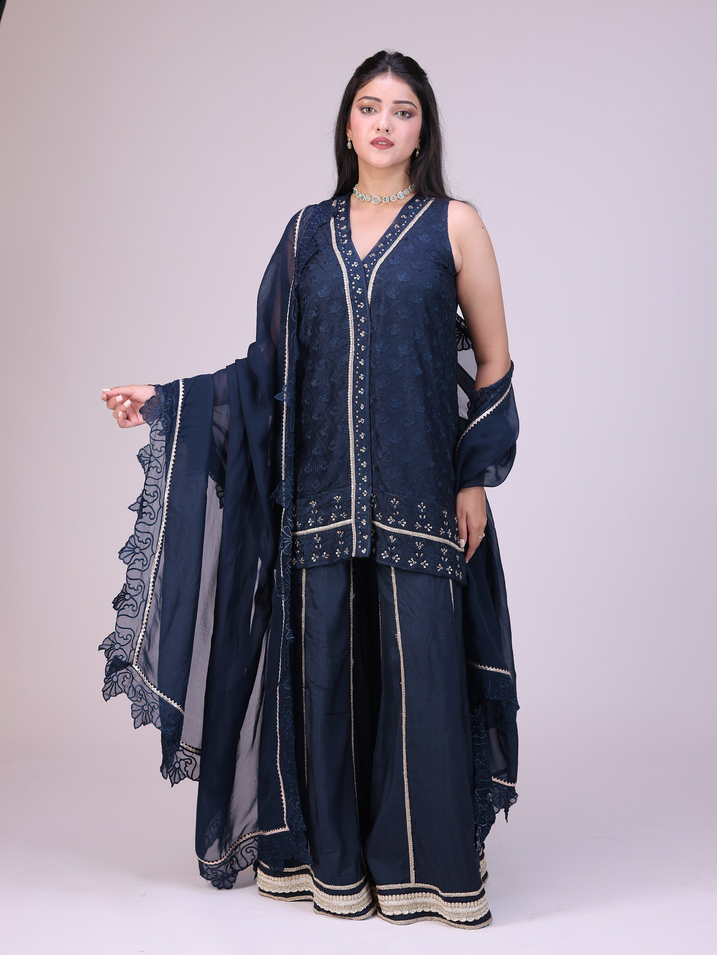 Aina Sleeveless Panelled Set
