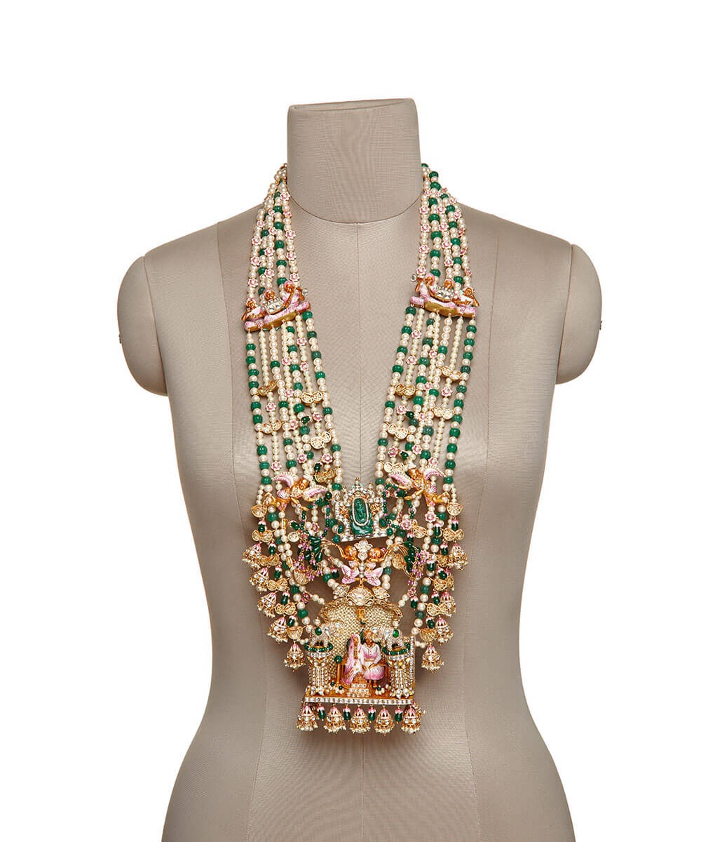 Hawan Kund Detchable Necklace Set