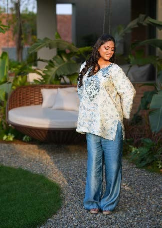 Aangan Kurta Set