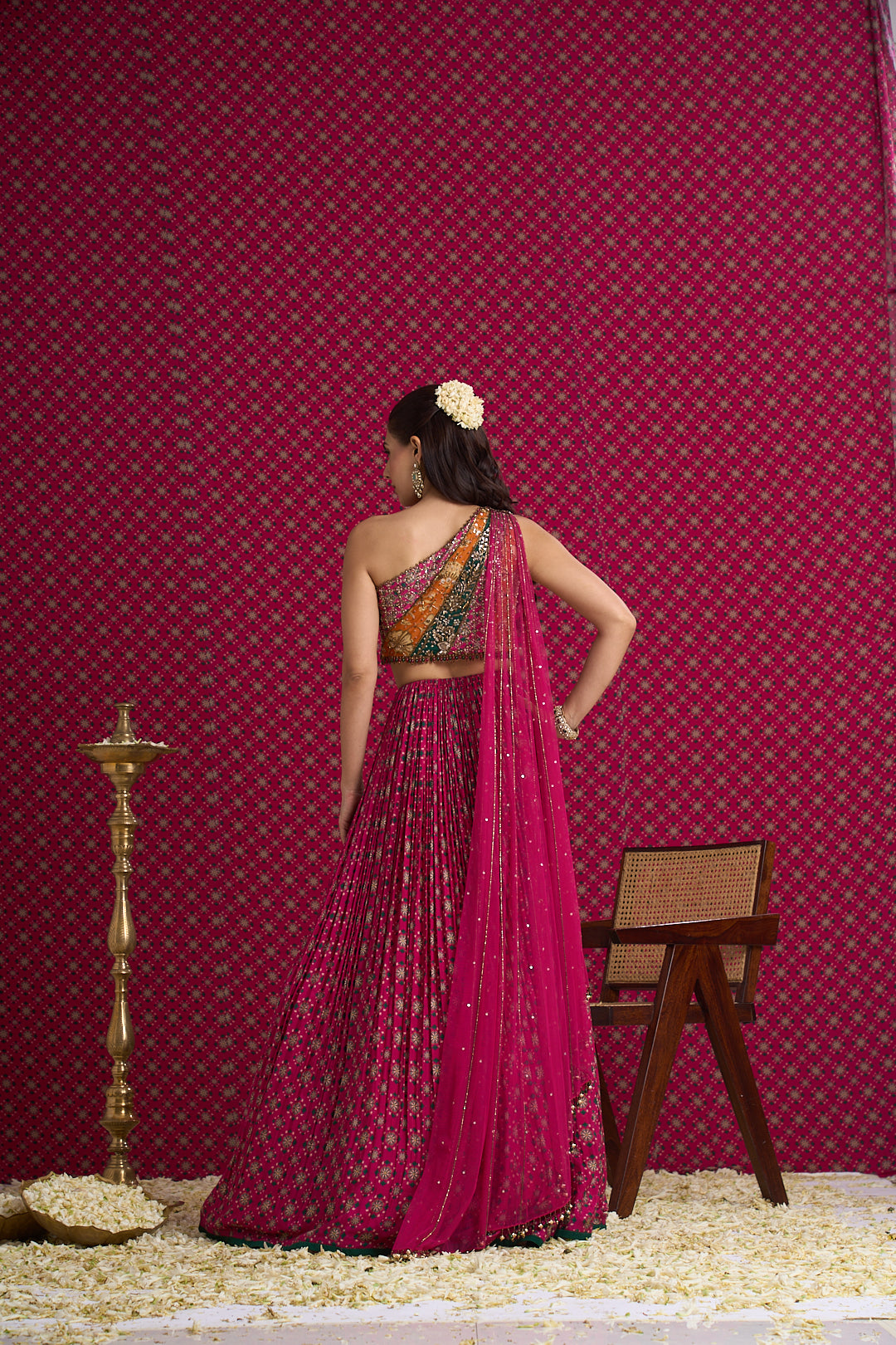 TARA LEHENGA