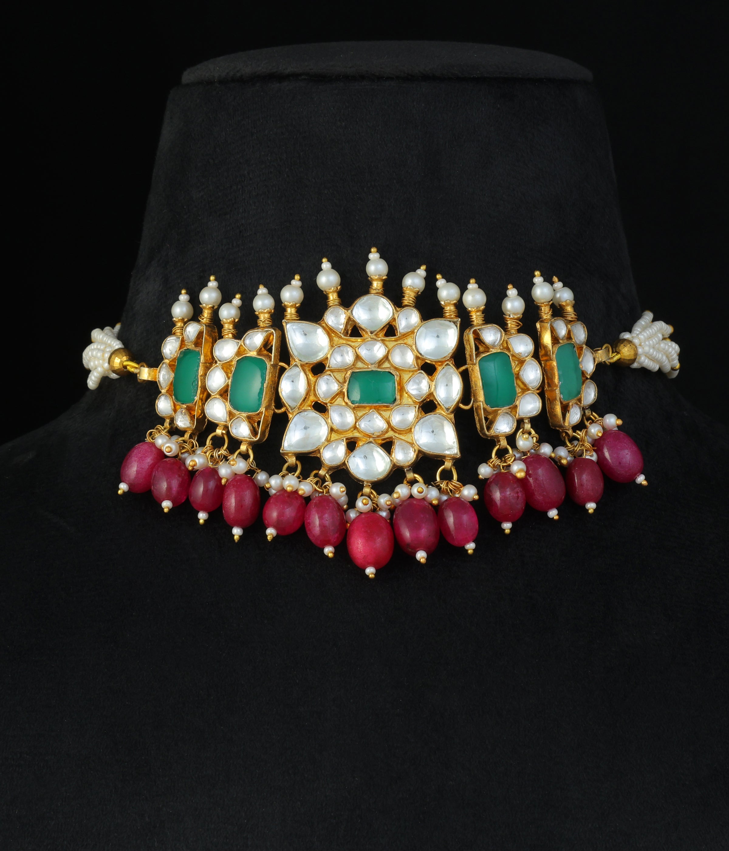 Gold finish Kundan Necklace set