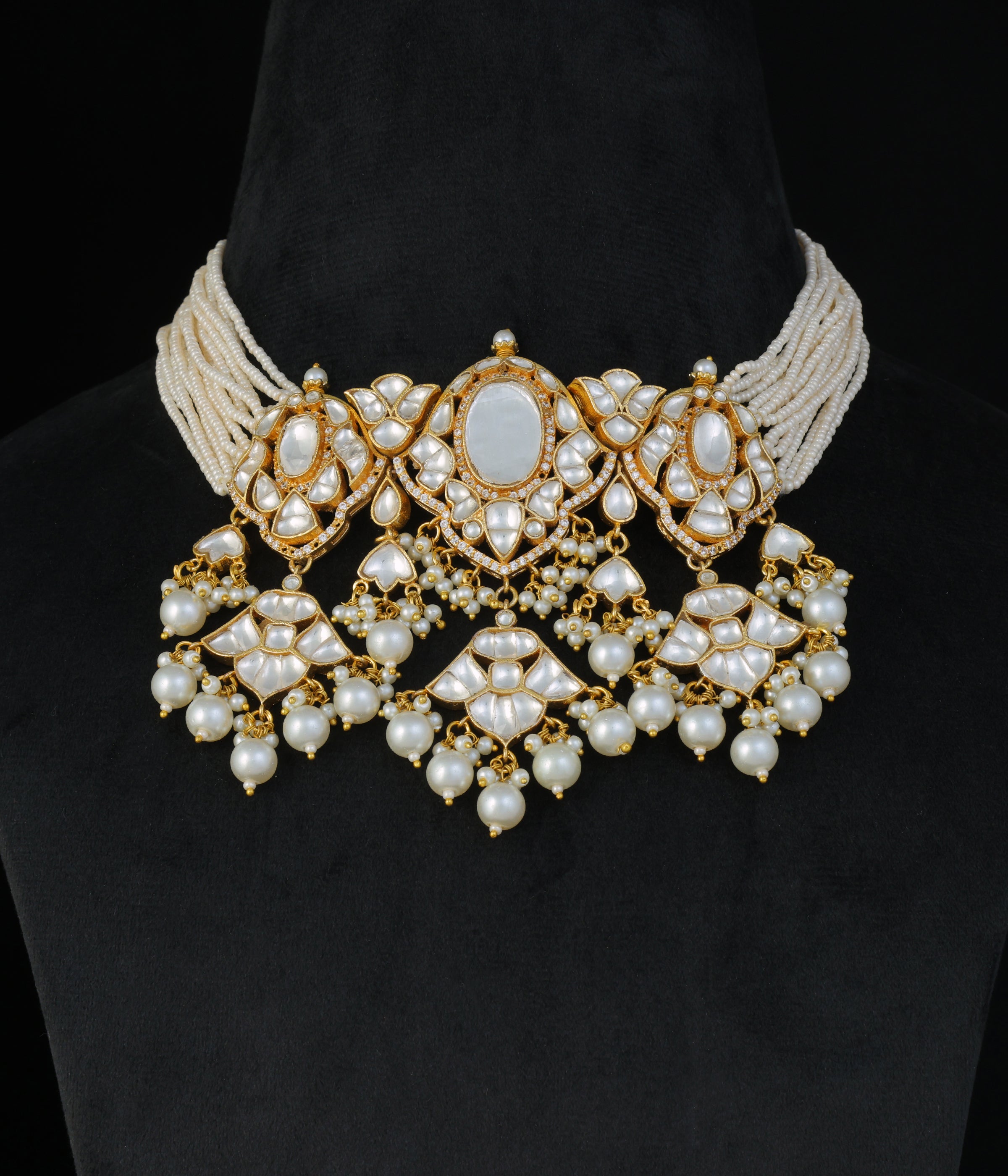 Gold finish Kundan Necklace set