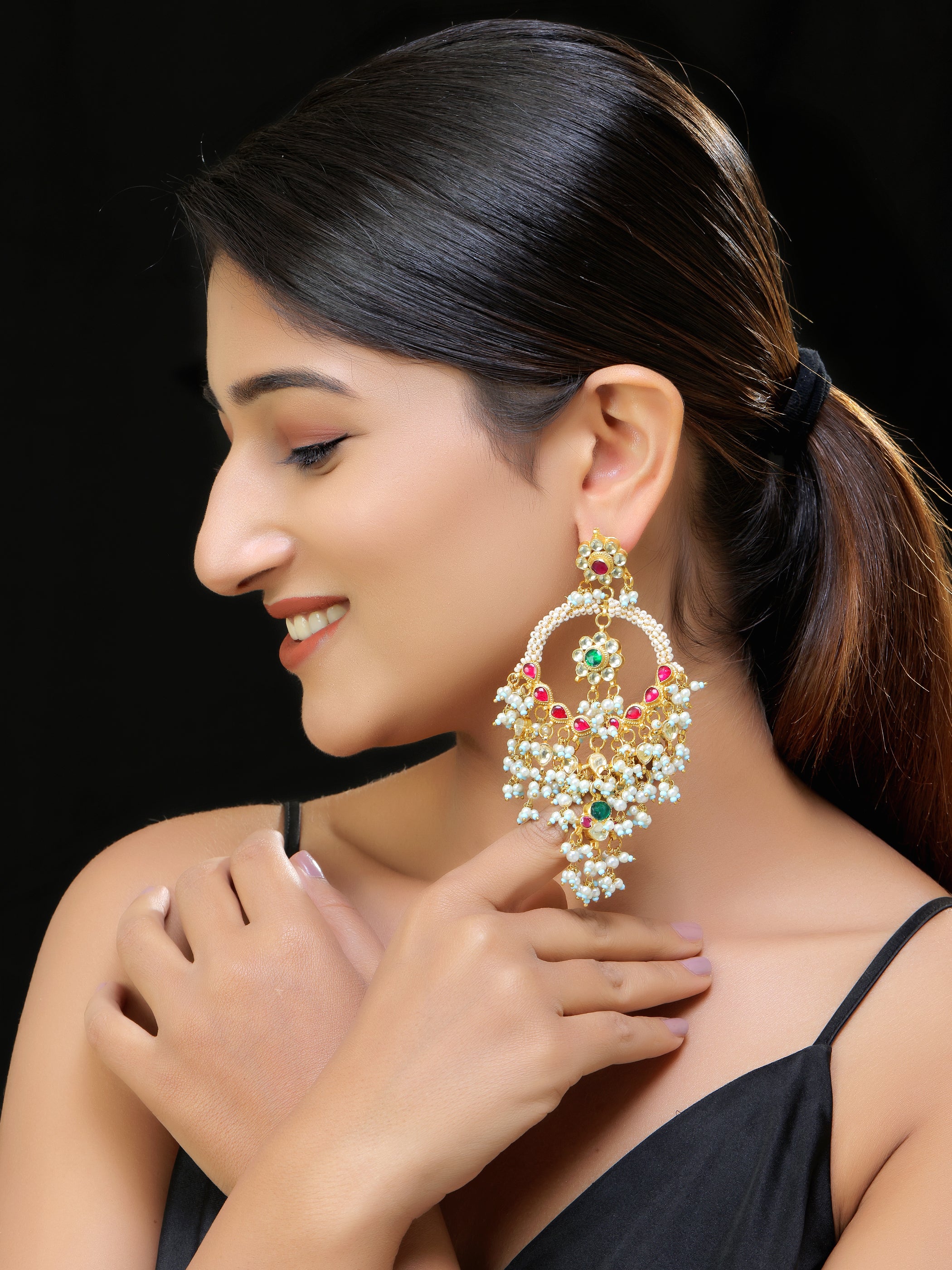 Gold finish kundan Chaandbali