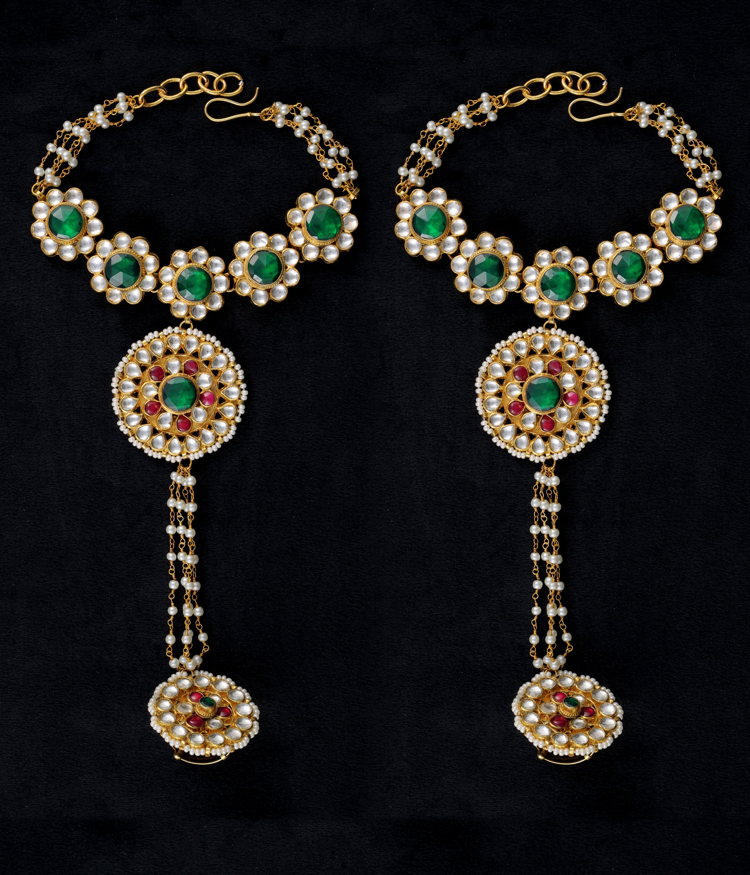 Gold finish Kundan Hathphool