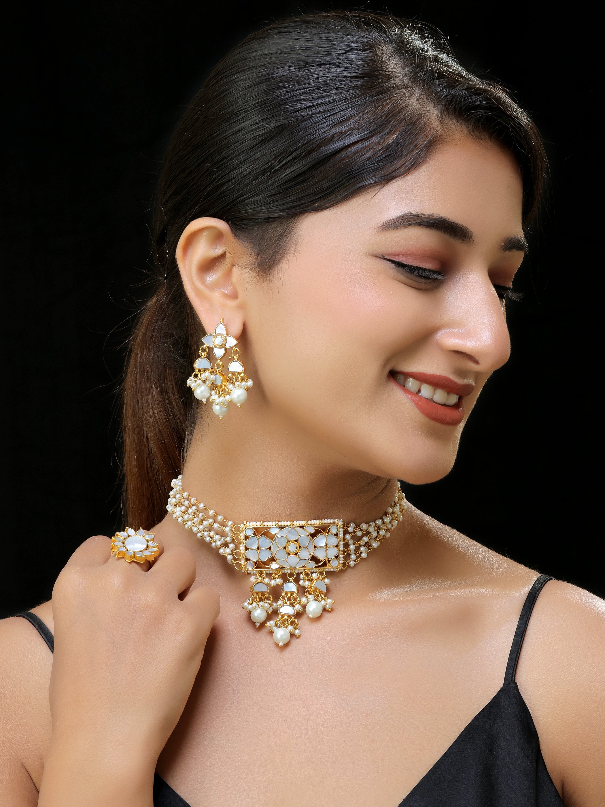 Gold finish Kundan Necklace set