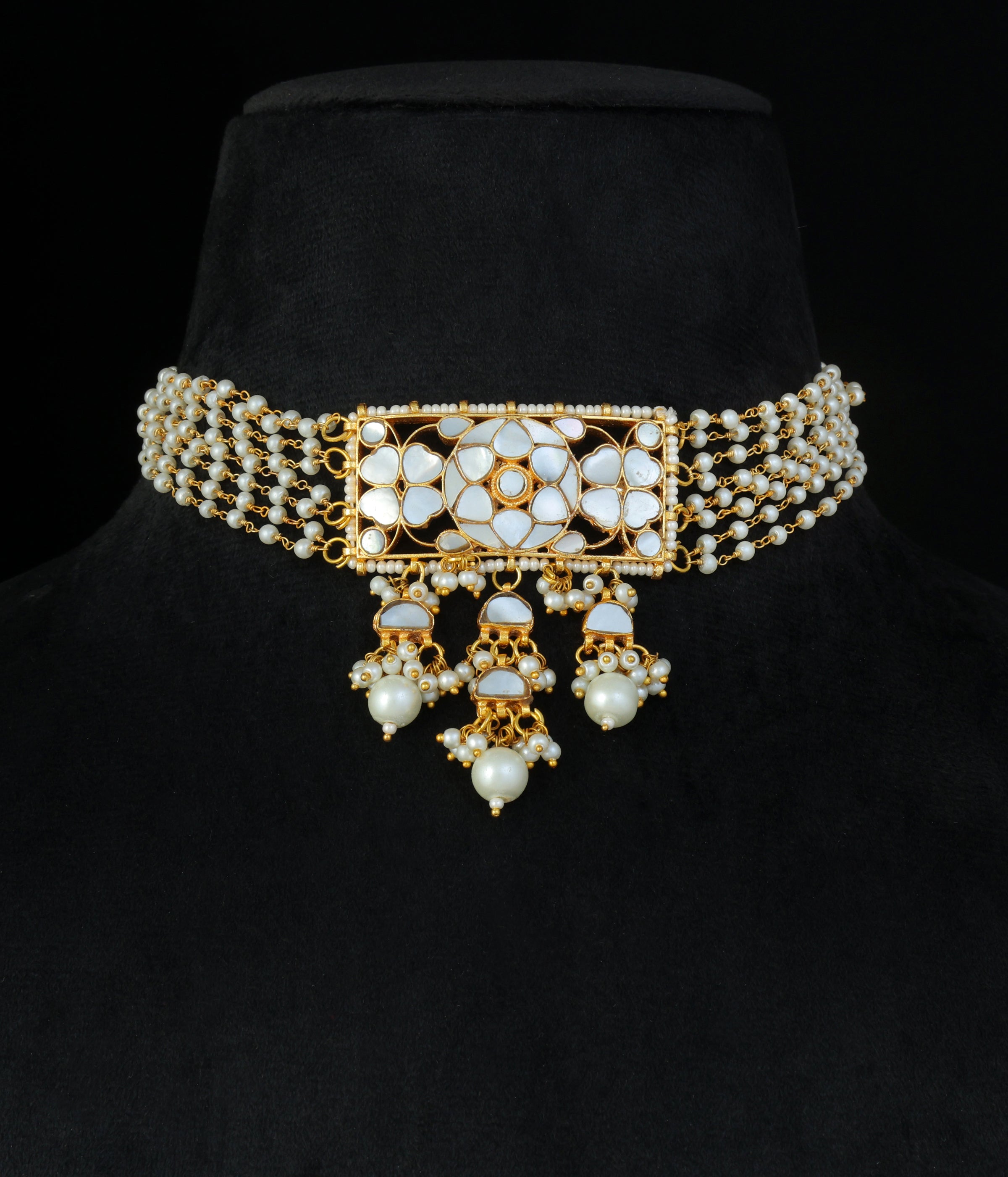 Gold finish Kundan Necklace set