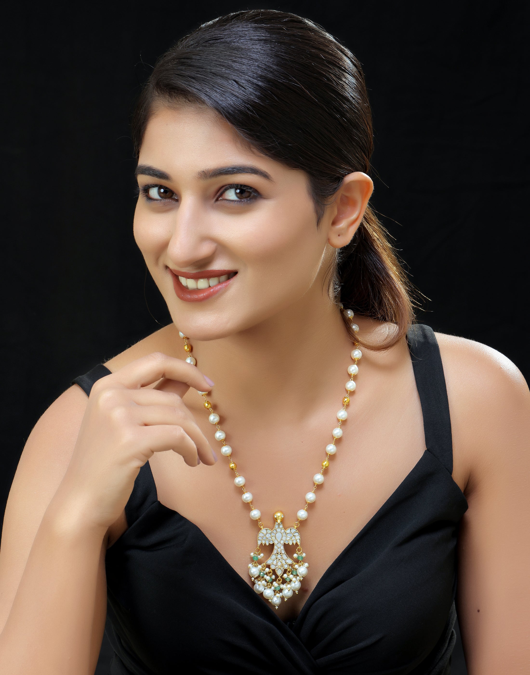 Gold finish Kundan Mother of pearls Pendant