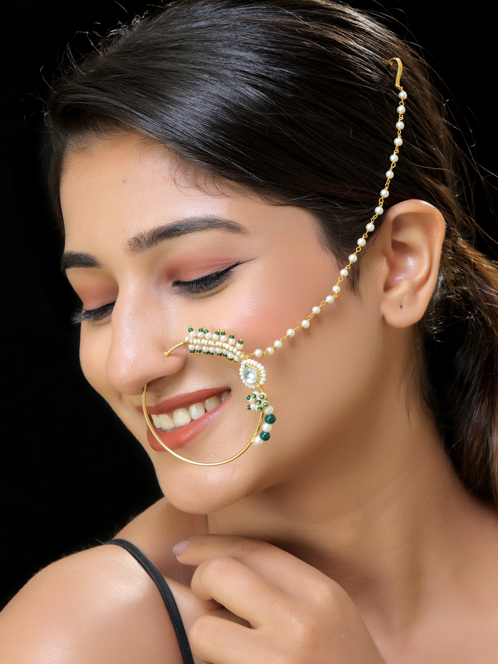 Gold finish Kundan Nath/ Nosering