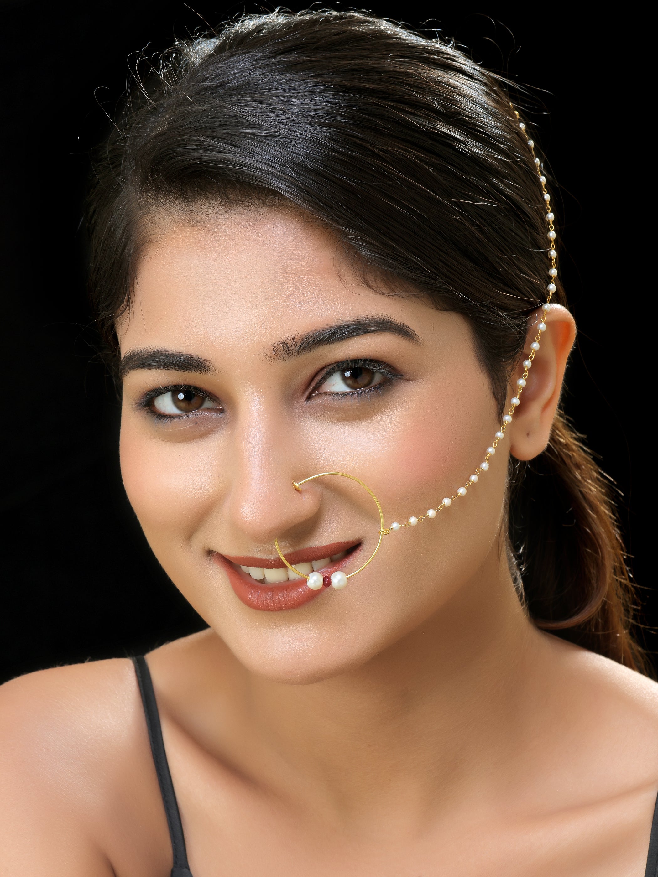 Gold finish Kundan Nath/ Nosering